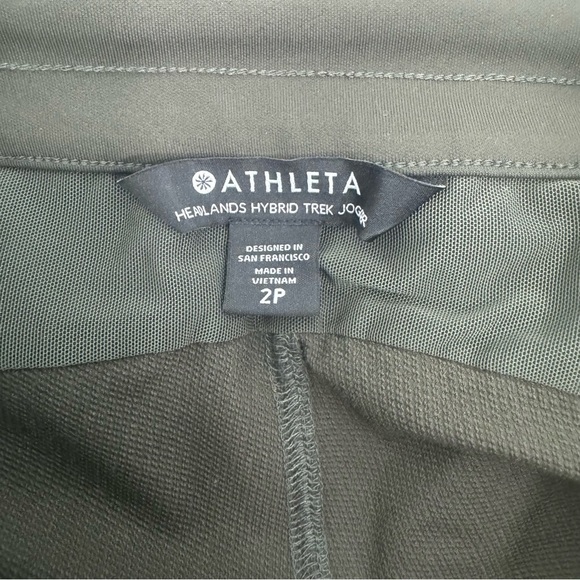 NWOT ATHLETA Headlands Hybrid Trek Jogger Size 2P - Picture 7 of 12